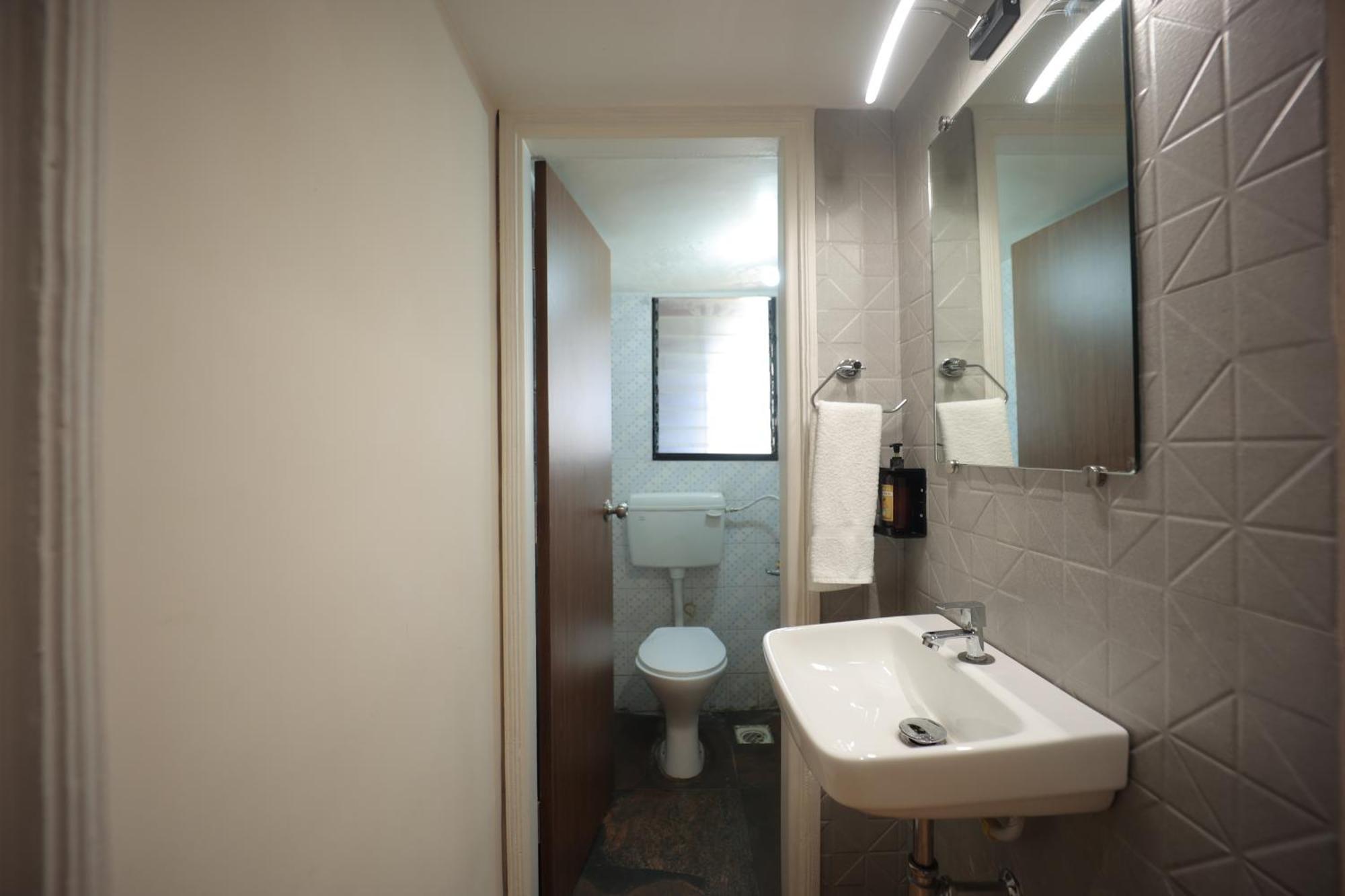 The Byke Studio Pure Veg Apartment, Thána Kültér fotó